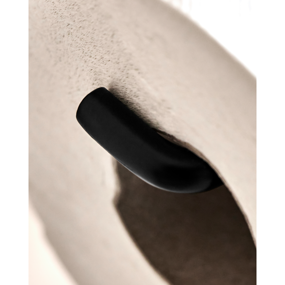 Wc -paperin pidike, HDpathy, musta