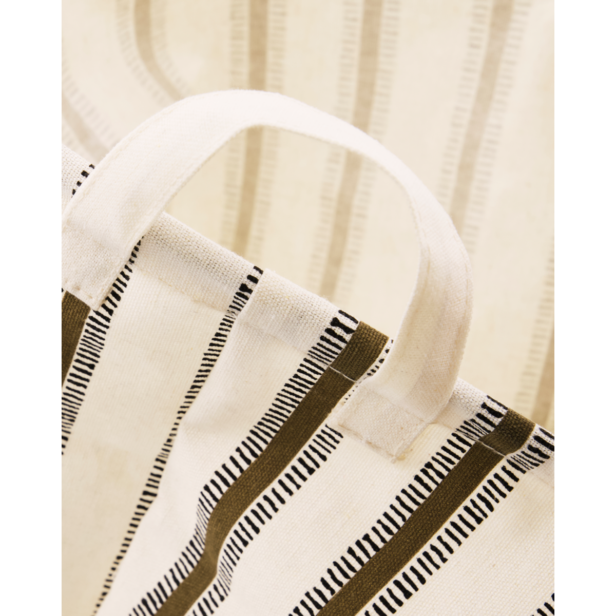 Pesulapussi, hdvibes, vaaleanruskea