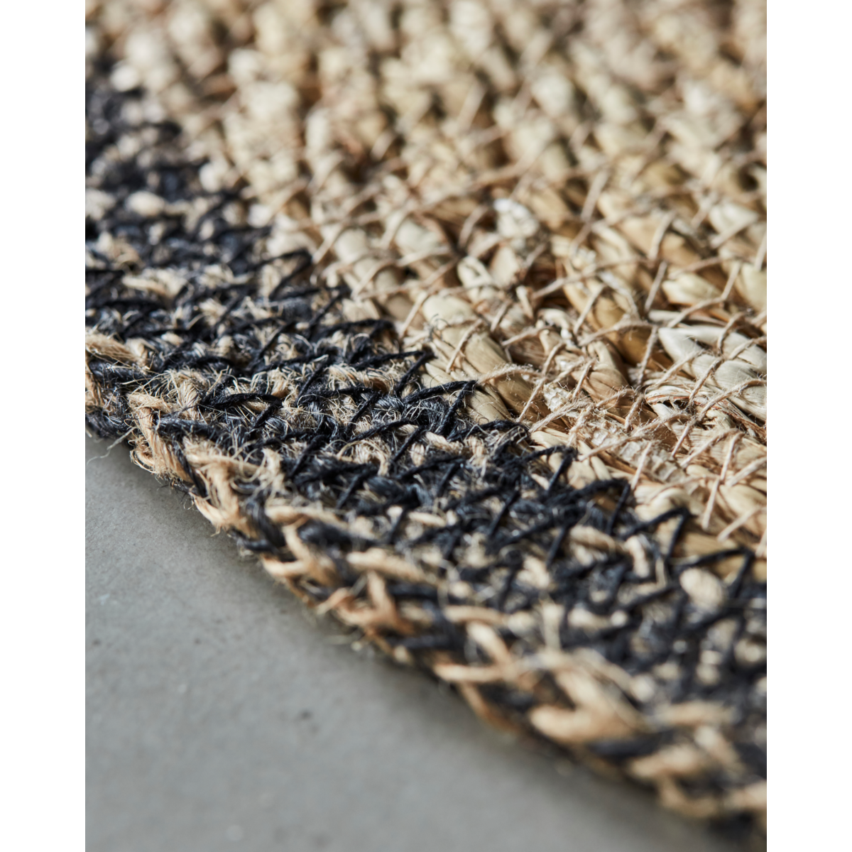 Renkaat, HDSpace, musta; Luonnollinen