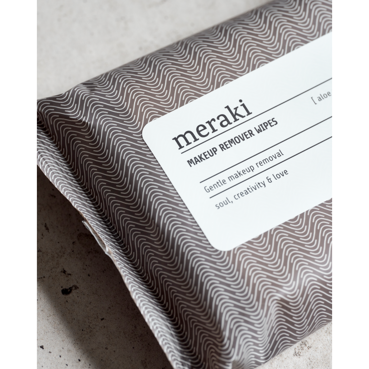 Meikinpoistopyyhkeet, aloe vera, kuuma harmaa; valkoinen
