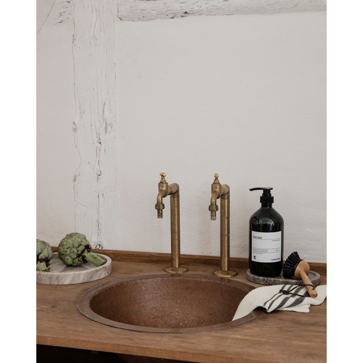 Astianpesuaine, metsäpuutarha, vihreä