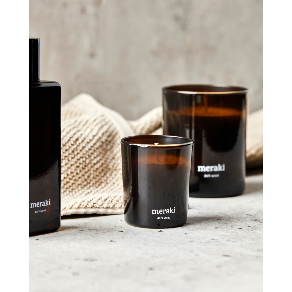 Tuoksukynttilä, tumma puu, ruskea