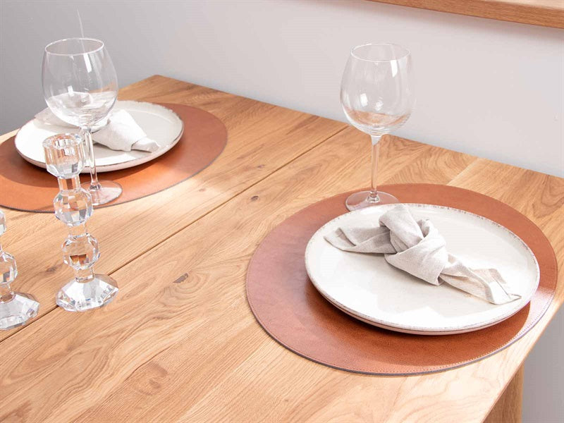 Soikea kansi lautasliina // konjakiditunnainen nahka