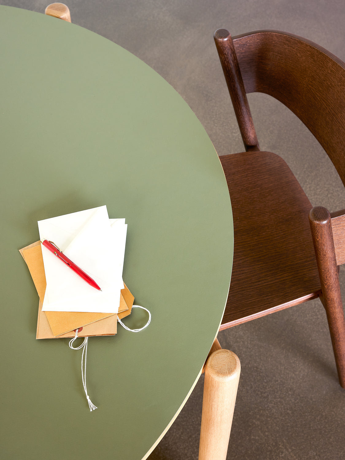 Viistotuoli Ruskea - 55x51xh80cm