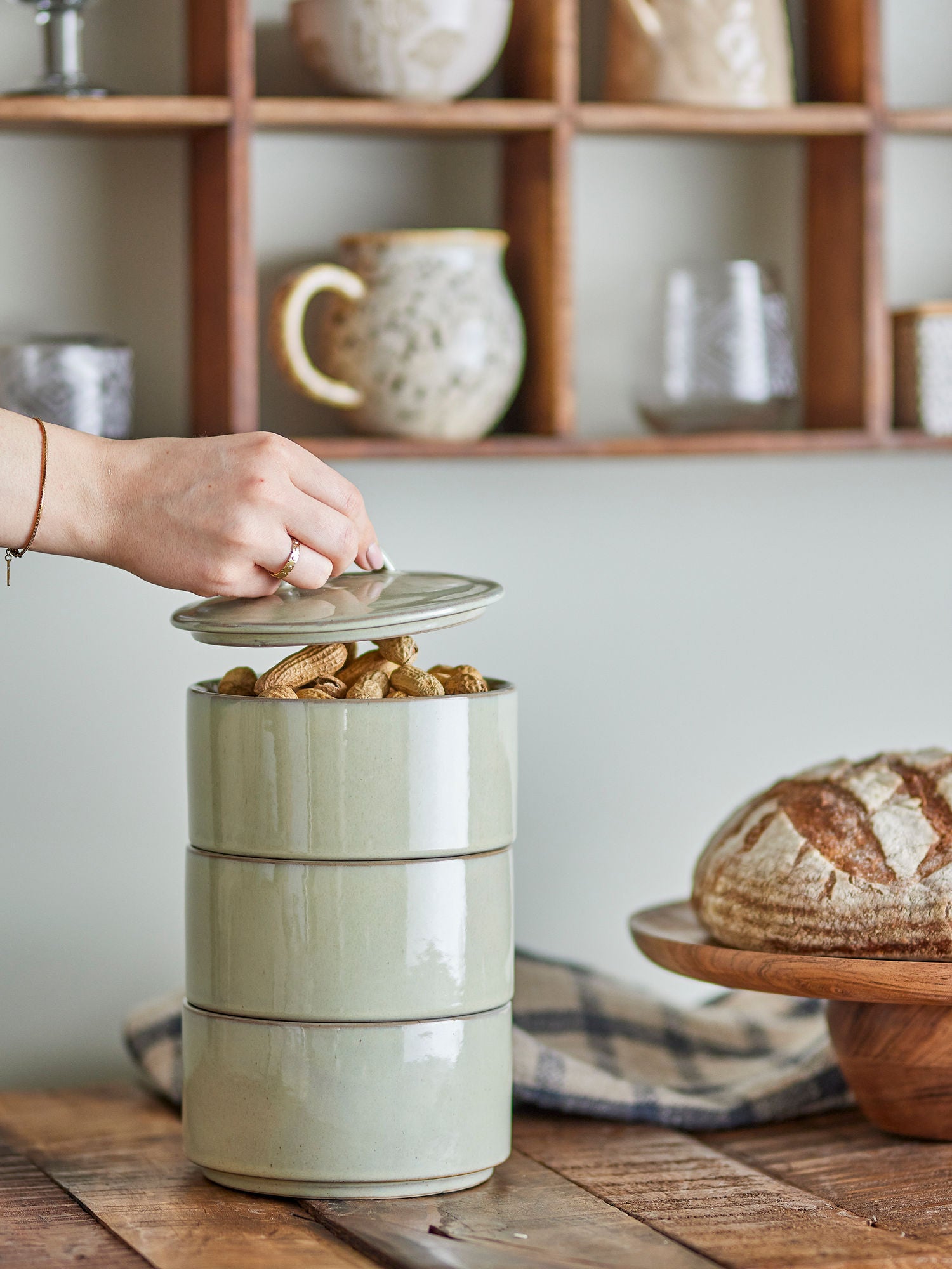 Luova kokoelma Ebba Pot W/LID, vihreä, kivitavara
