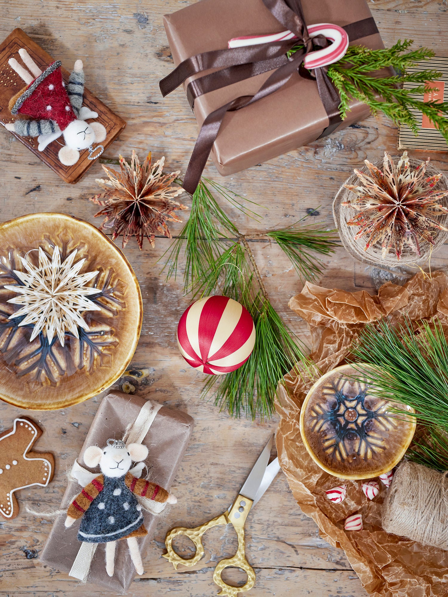 Bloomingville Star -koriste, luonto, FSC® -sekoitus, paperi