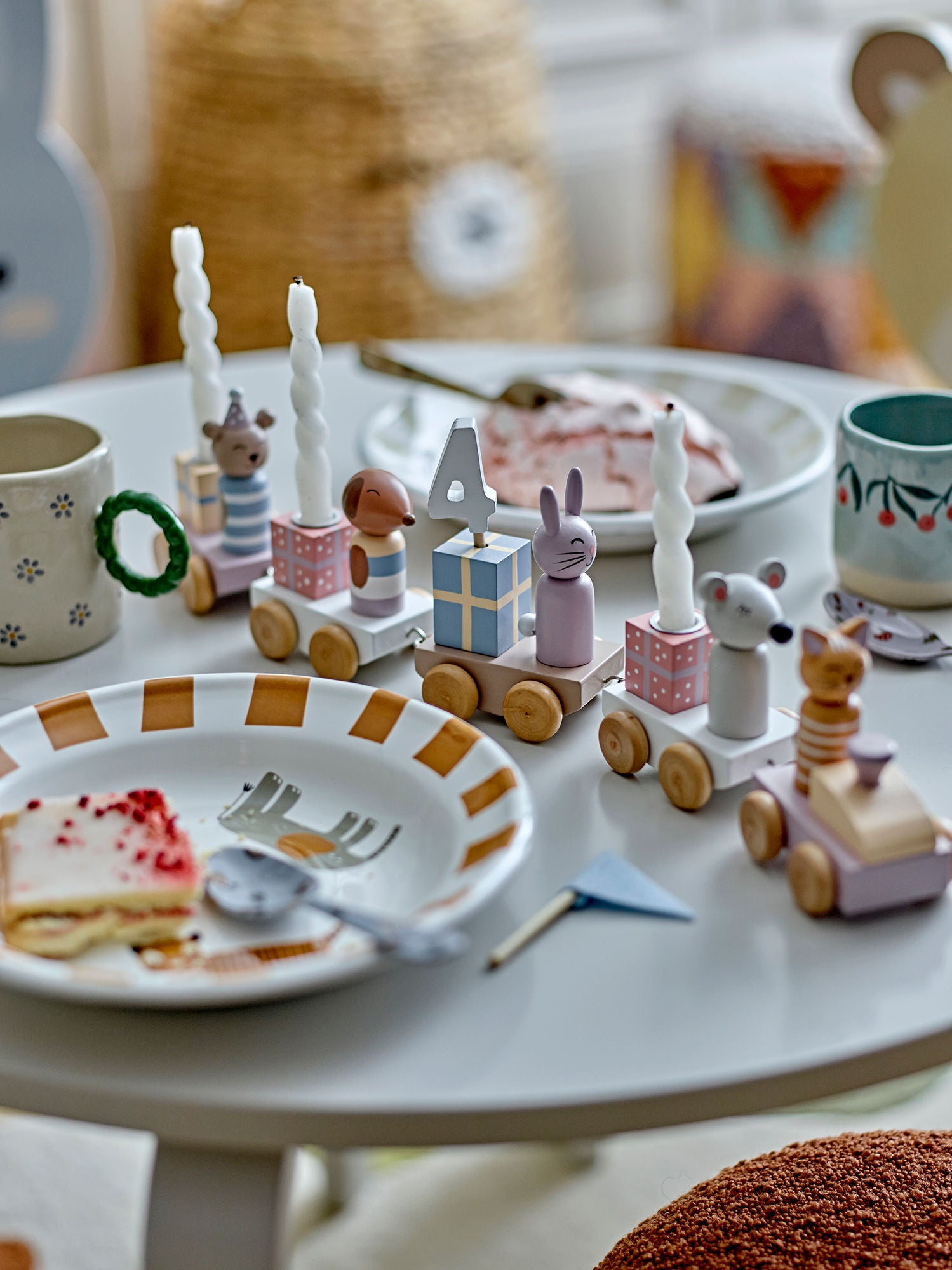 Bloomingville MINI Junaid syntymäpäiväkoristeet, vaaleanpunainen, FSC®100%, MDF