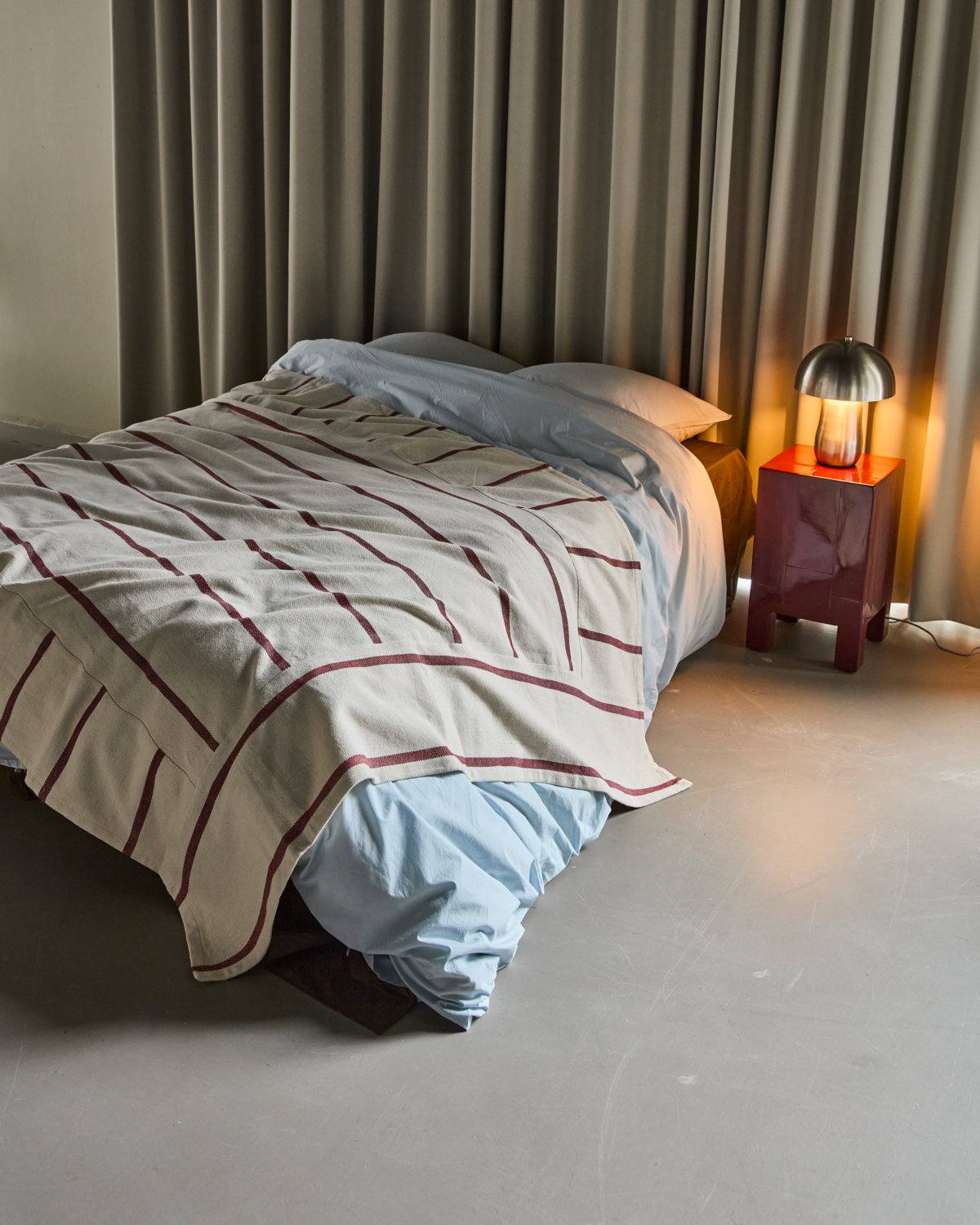 Päiväpeite, HDNula, luonnonvalkoinen; Ruskea