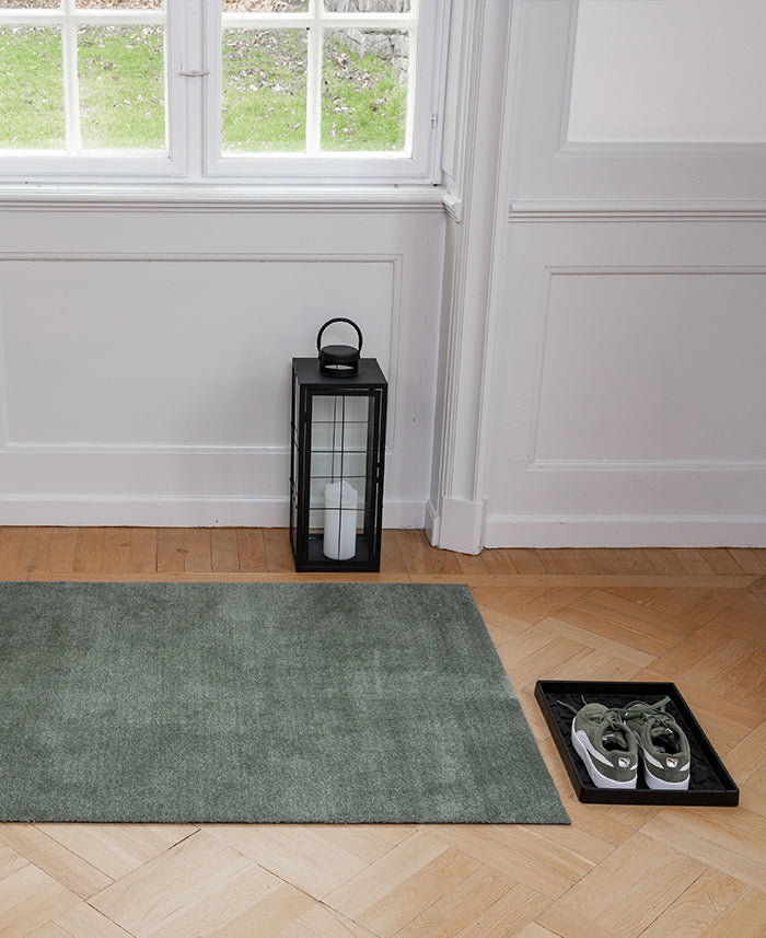 TÆPPE/MÅTTE 90 X 130 cm - UNI COLOR/DUSTY GREEN - Tica Copenhagen - DesignGaragen.dk