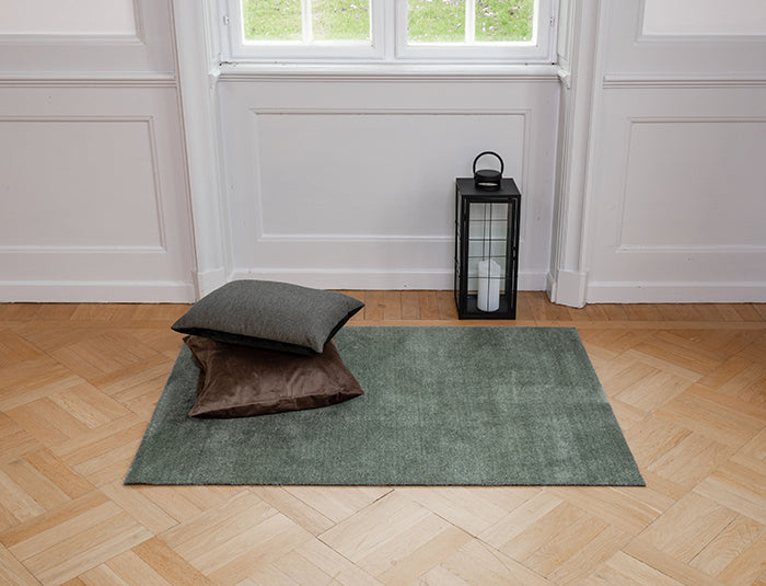 TÆPPE/MÅTTE 90 X 130 cm - UNI COLOR/DUSTY GREEN - Tica Copenhagen - DesignGaragen.dk