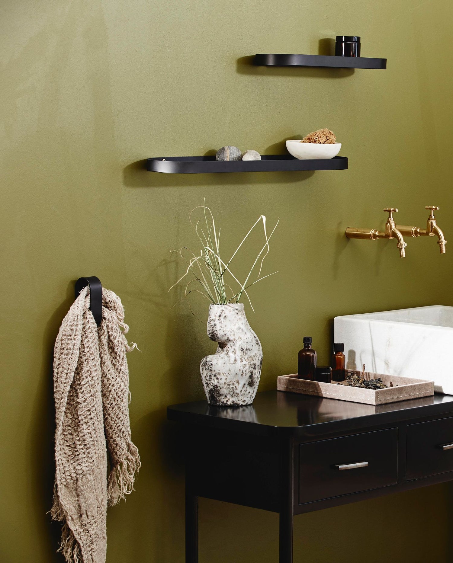 Sotra -pyyhepidike ruostumattomasta teräksestä - H10,5 cm - musta