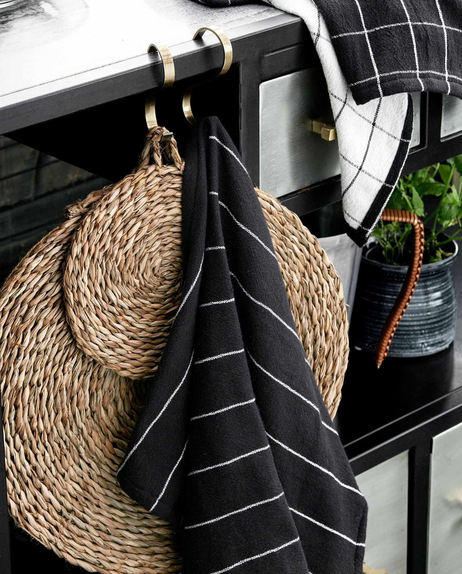 Puuvillapyyhe - musta/raaka valkoinen