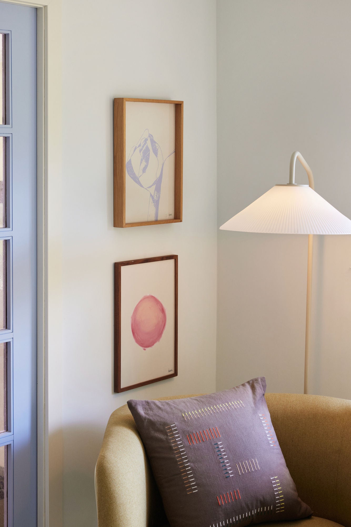 Hübschin kiinteä lattiavalaisin hiekka