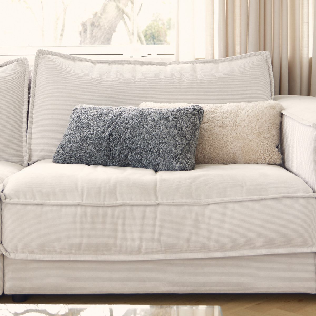 Lampaannahkainen tyyny | Lyhytkarvainen | Uusi-Seelanti | Kaksipuolinen | 30x60 cm