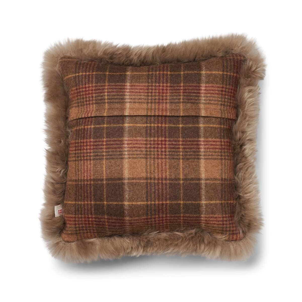 Tarkastettu kokoelma | Villatyyny | Pitkäkarvainen | Kaksipuolinen | 52x52 cm