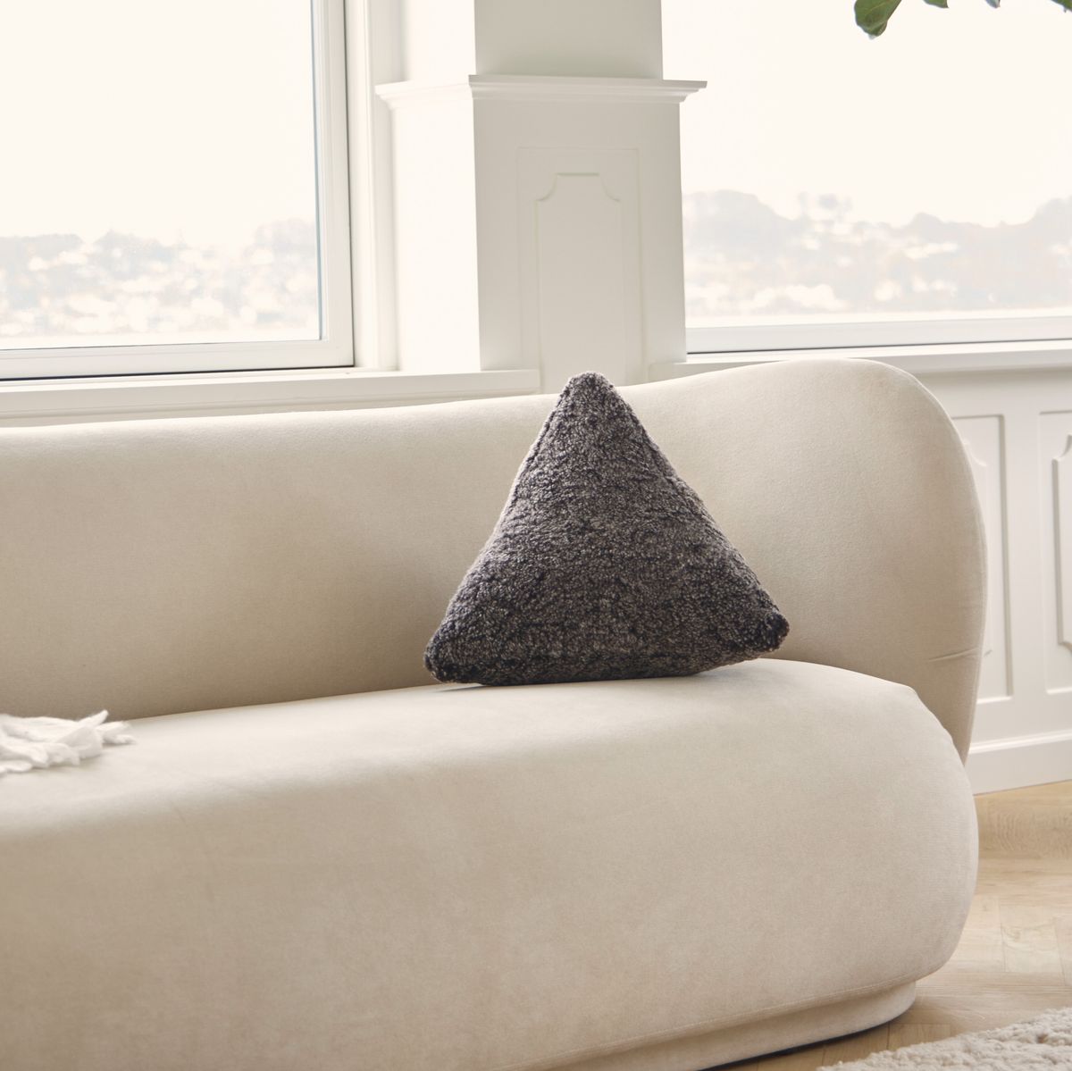 Hematiittityyny | Lyhytkarvainen | Uusi-Seelanti | 35x35x35 cm