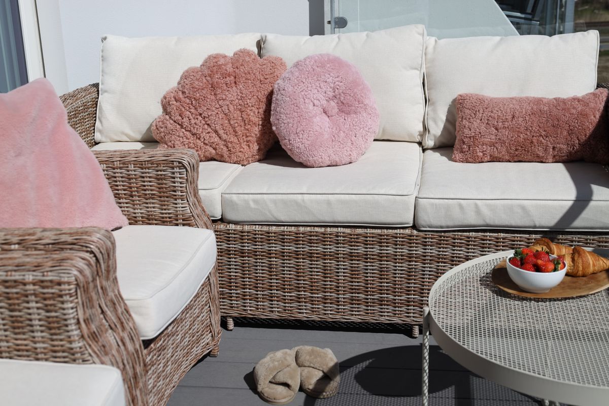 Lampaannahkainen tyyny | Lyhytkarvainen | Uusi-Seelanti | Kaksipuolinen | 30x60 cm