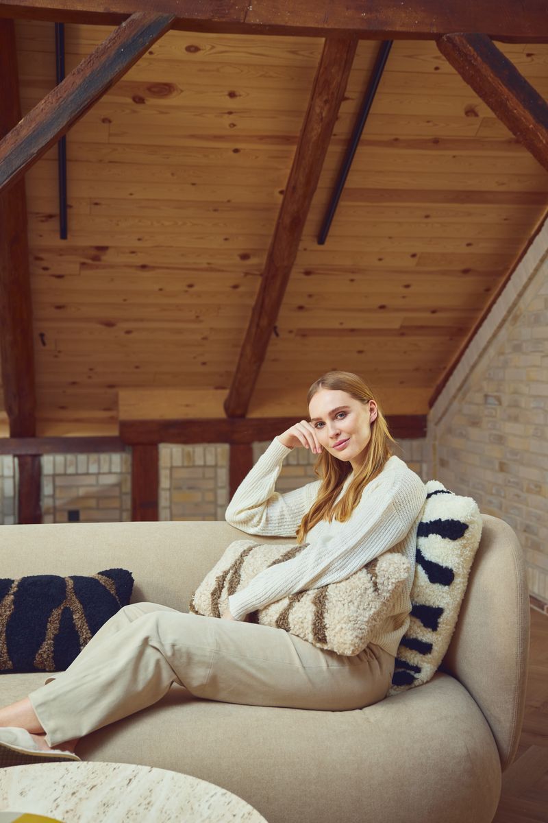 Zebra lampaannahkainen tyyny | Lyhytkarvainen | Uusi-Seelanti | Kaksipuolinen | 30x60 cm