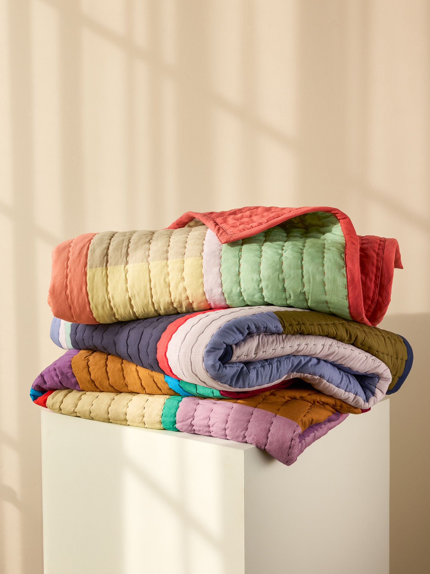 Hübsch -paviljonki ruudullinen lohko sininen/monivärinen