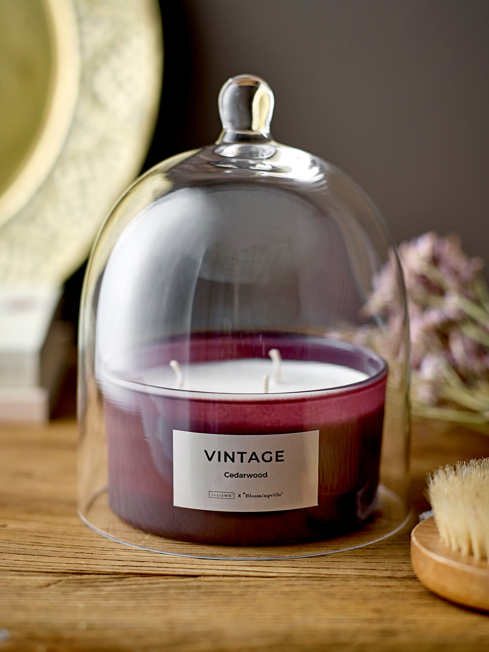 VINTAGE - Cedarwood Duftlys, Lilla, Naturlig Voks - ILLUME X BLOOMINGVILLE - DesignGaragen.dk