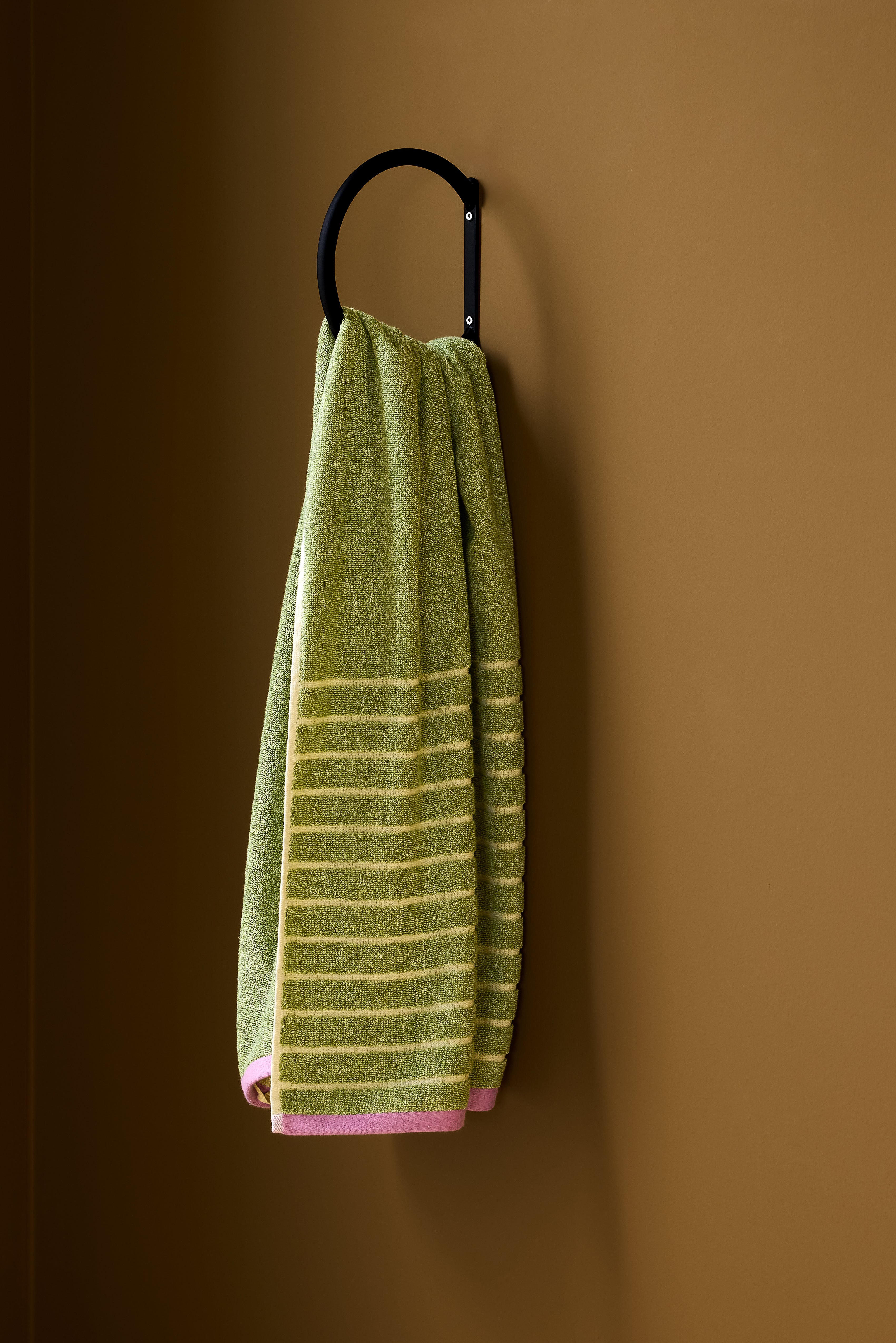 Aseta pyyherengas Musta - 21x18cm