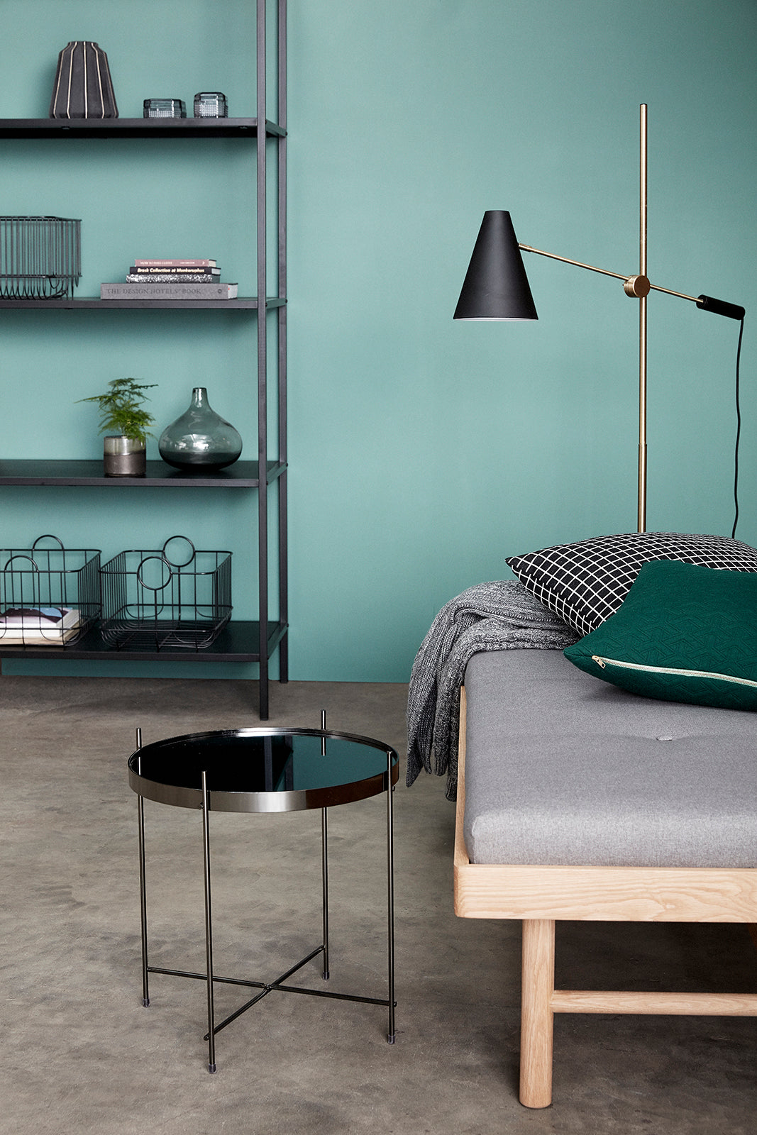 Heijasta sivutaulukko musta - Ø43xh45cm