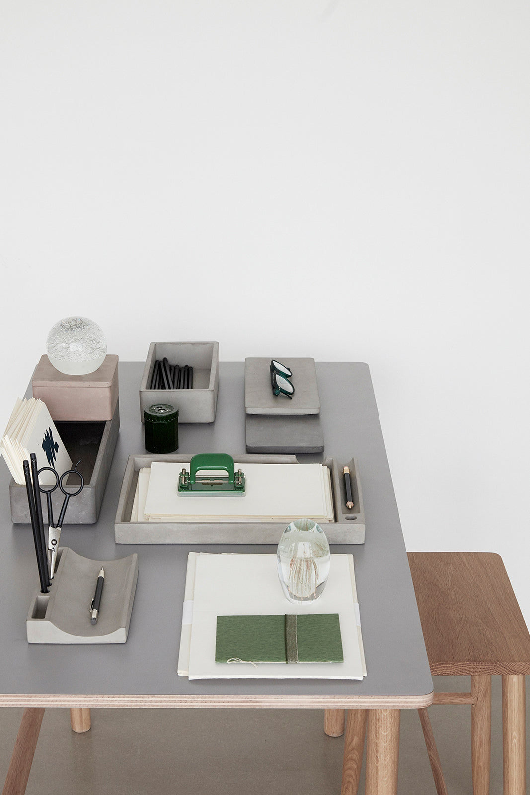 Ihmisten jakkaran luonto - 35x25xh52cm