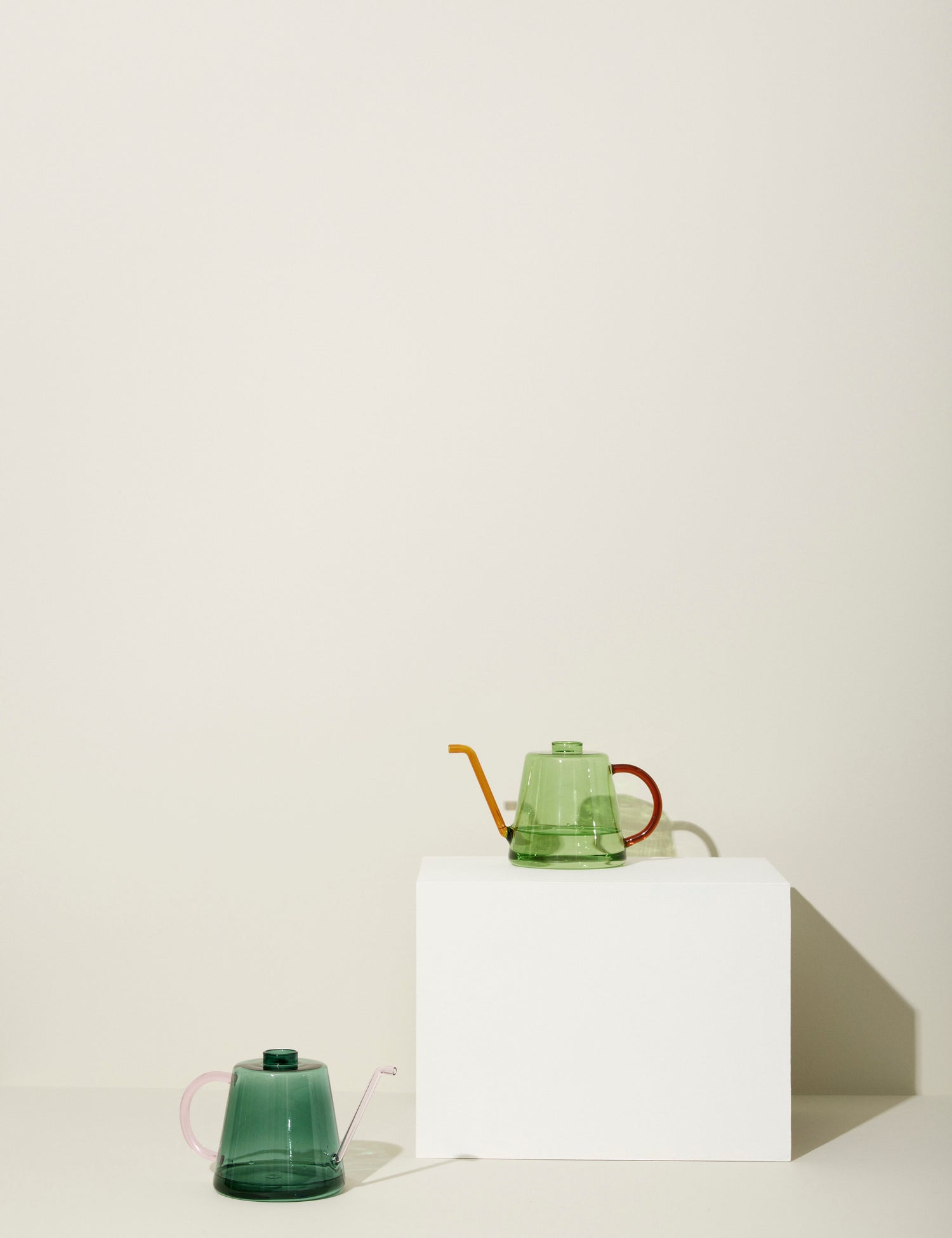 Flora Water -kannu vihreä/keltainen väri - 24x14xh14cm