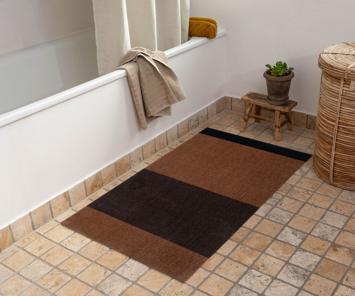 NYHED - STRIPES HORISONTAL - Cognac/Dark Brown/Black - Tica Copenhagen - DesignGaragen.dk