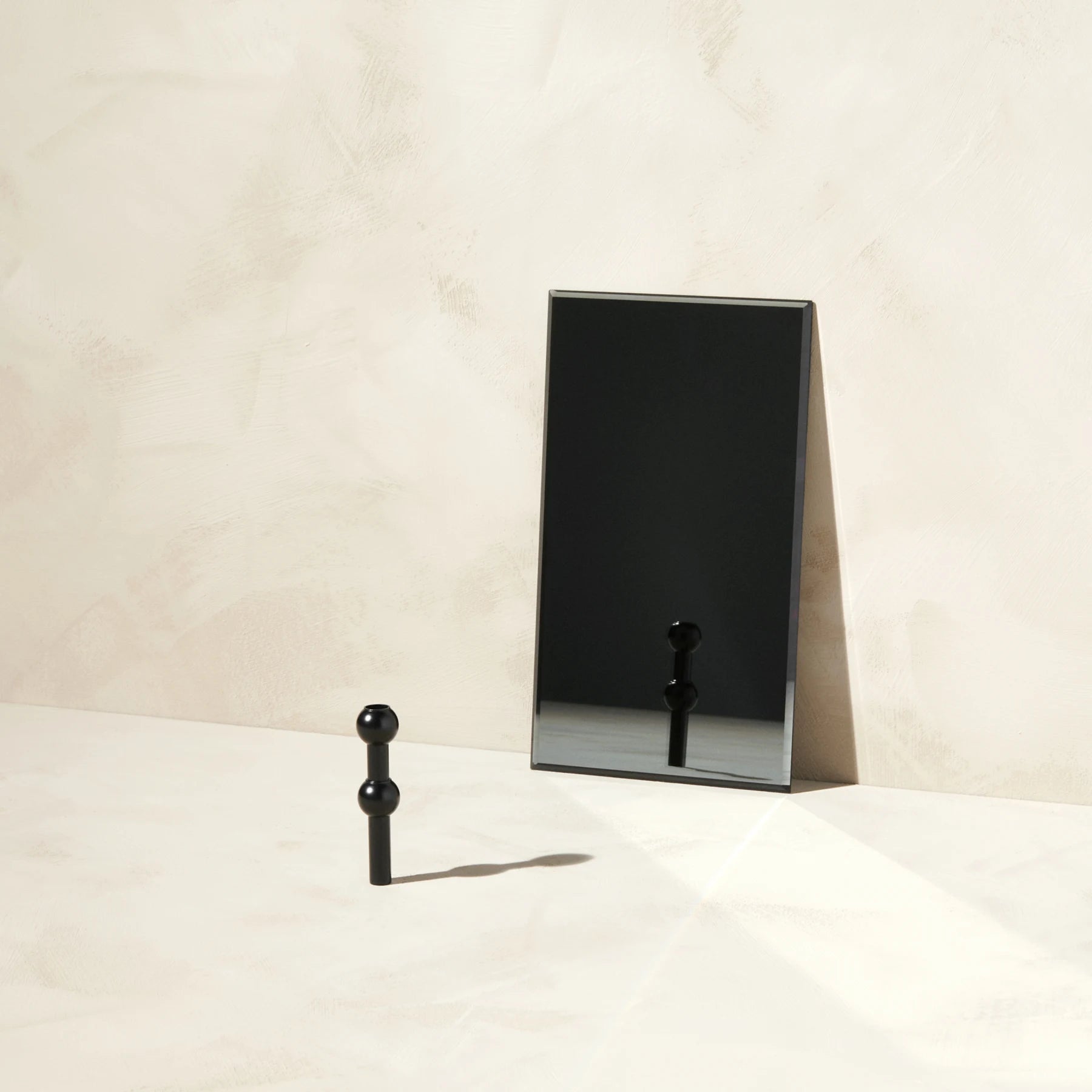 STOFF Nagel Vase, sort - STOFF - DesignGaragen.dk