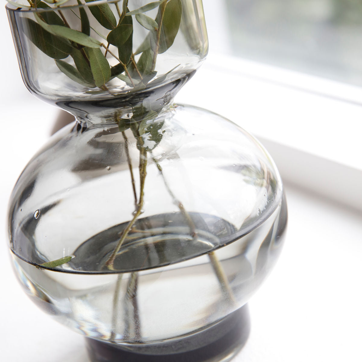 House Doctor - Vase, Lowa, Grå - h: 16 cm, dia: 12 cm - House Doctor - DesignGaragen.dk