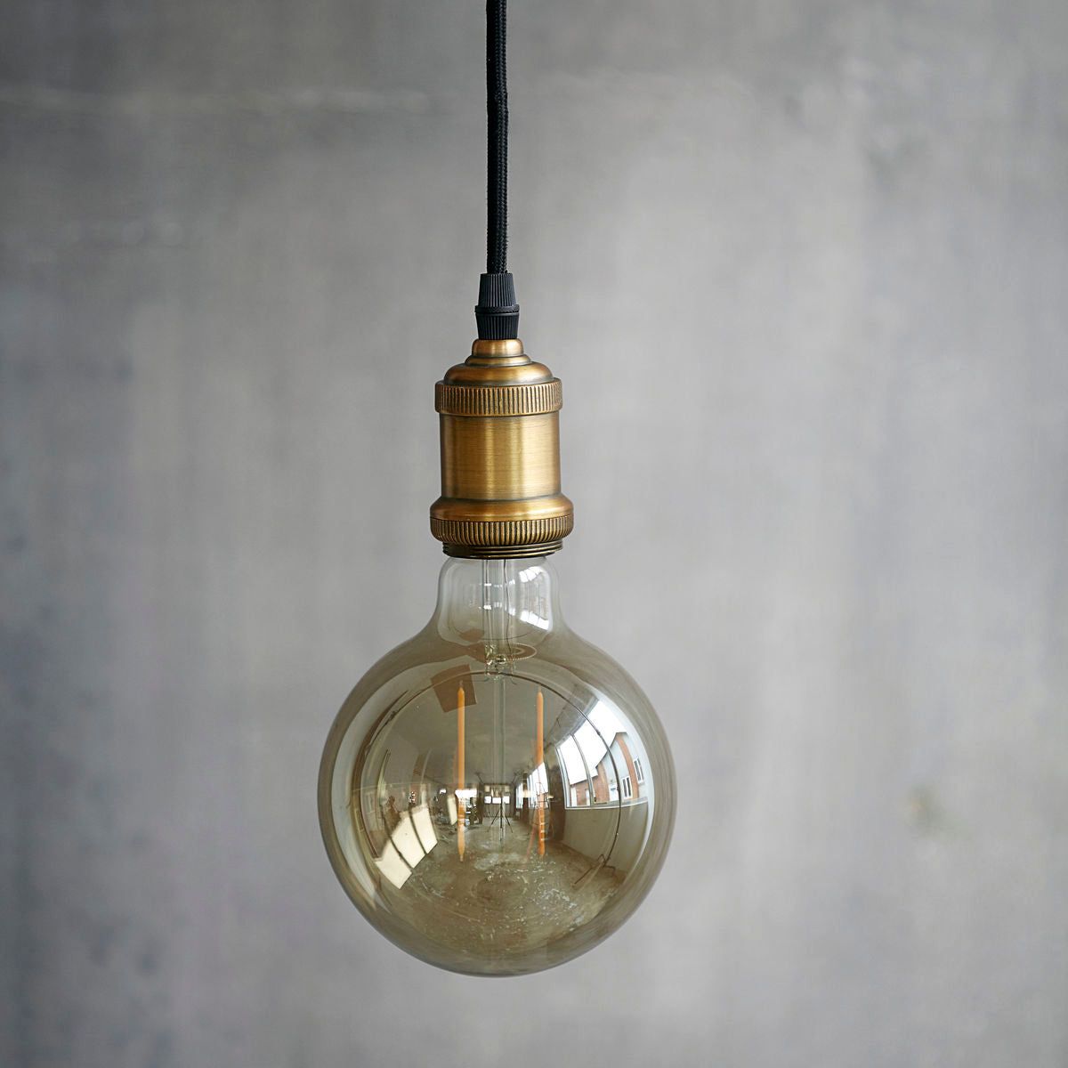 House Doctor - LED-lamppu, harmaa koristelu - l: 17,5 cm, halkaisija: 12,5 cm