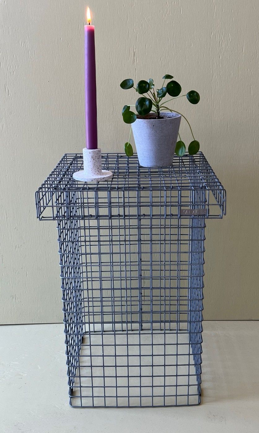 Kalager Design Wire -jakkara, Alun sinkki