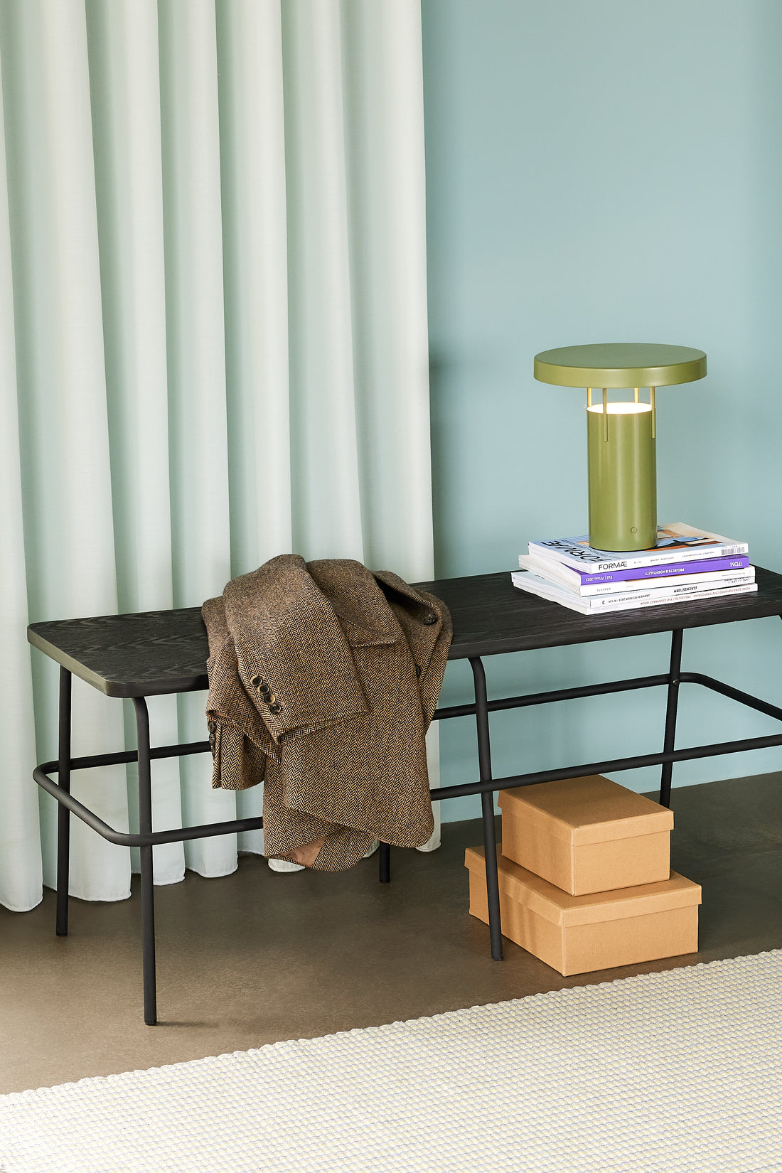 Tuhkapenkki musta - 110x39xh46cm