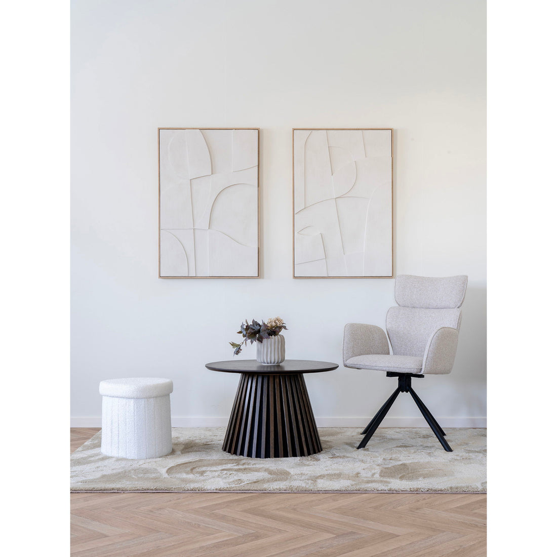 Ruokapöydän tuoli, kääntyvä jalka, kangas, hiekka mustilla jaloilla, HN1279