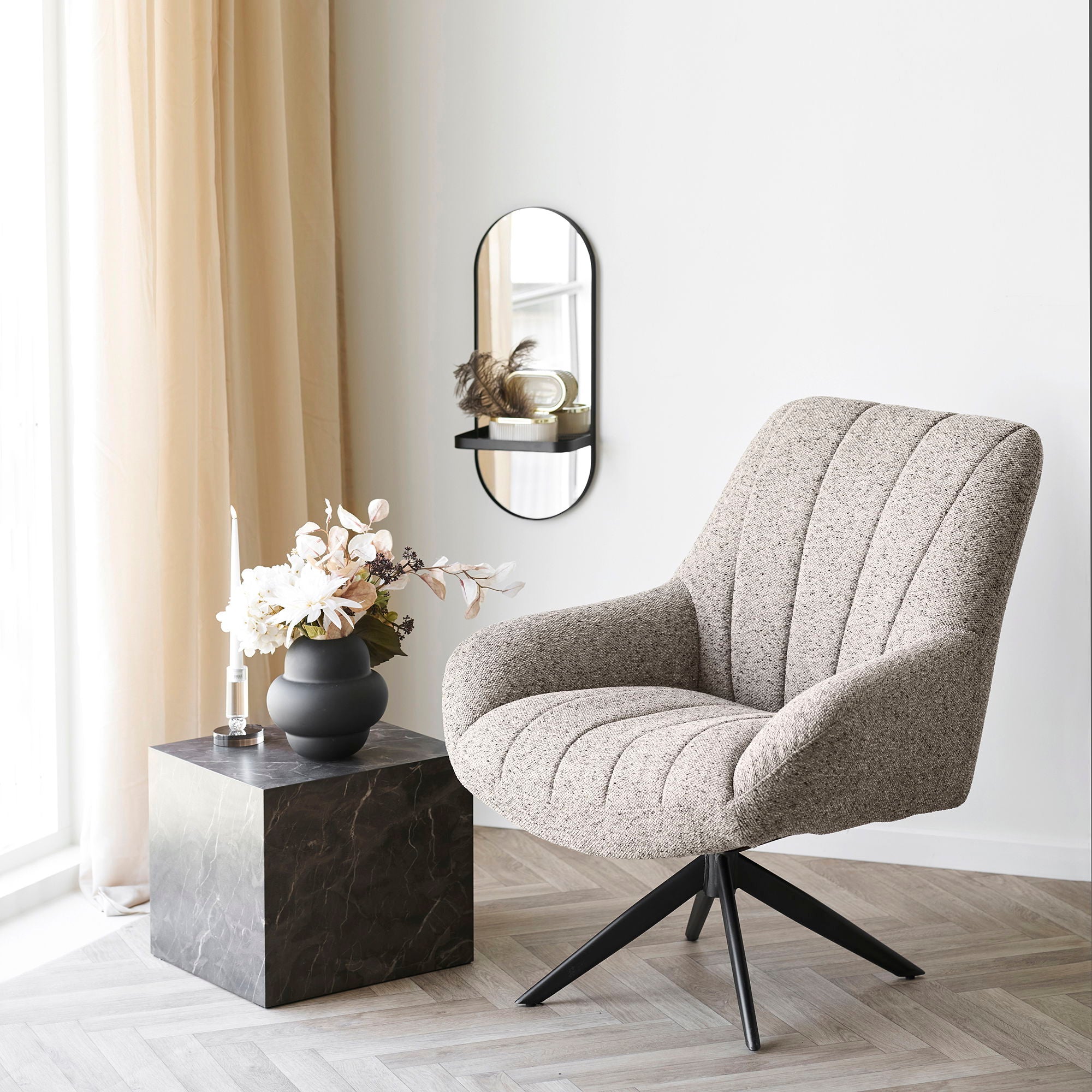 Grandola Lounge -tuoli - Lounge -tuoli kääntyvällä jalalla, harmaalla, mustalla jaloilla HN1086