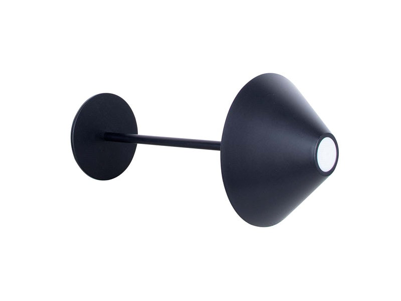 ERA -LAMPU, MUSTA