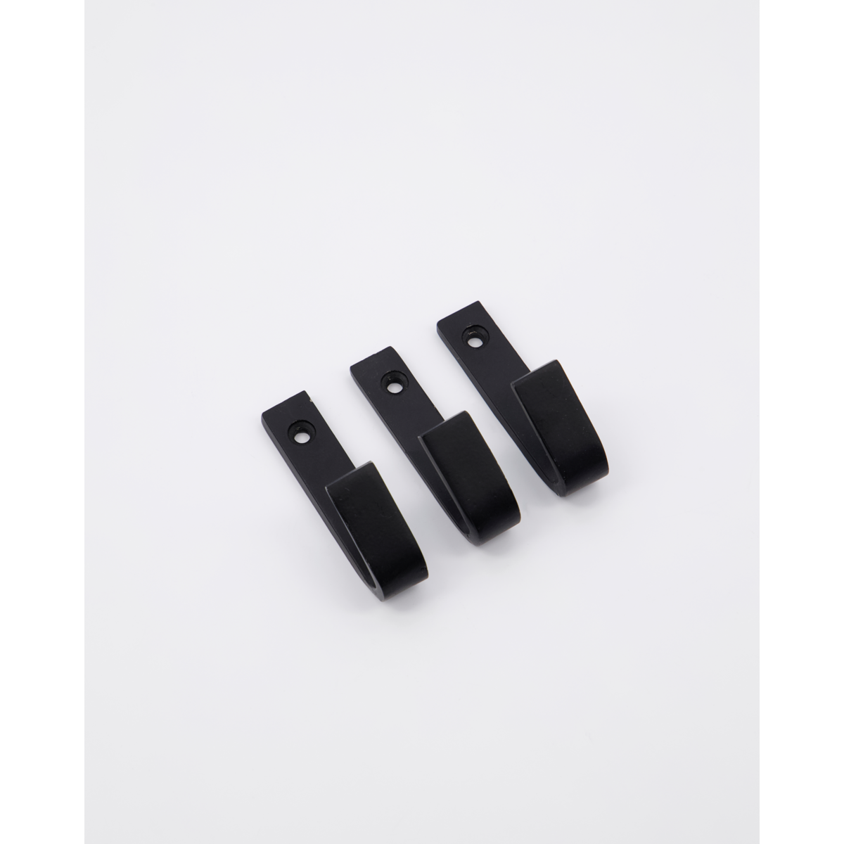 Koukku, hdbath, musta b: 1 cm, h: 7 cm