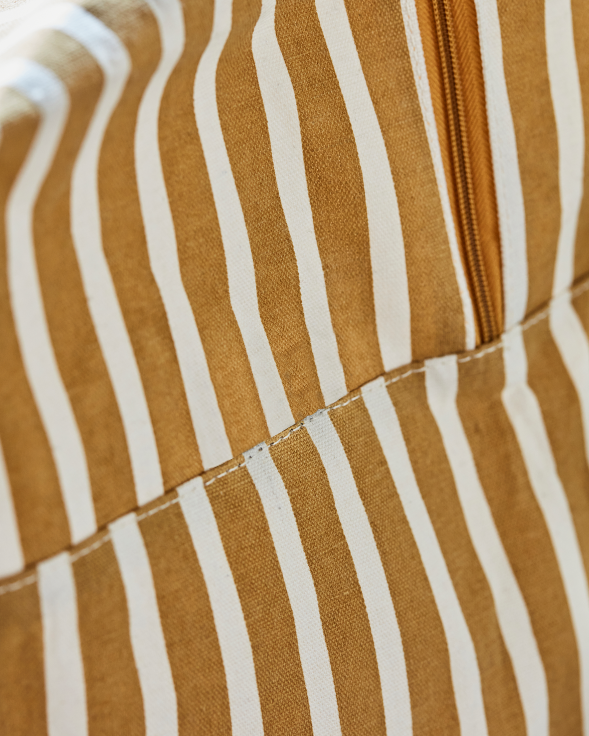 Laukku/säilytys, HDRaia, luonnonvalkoinen; Sinapin keltainen