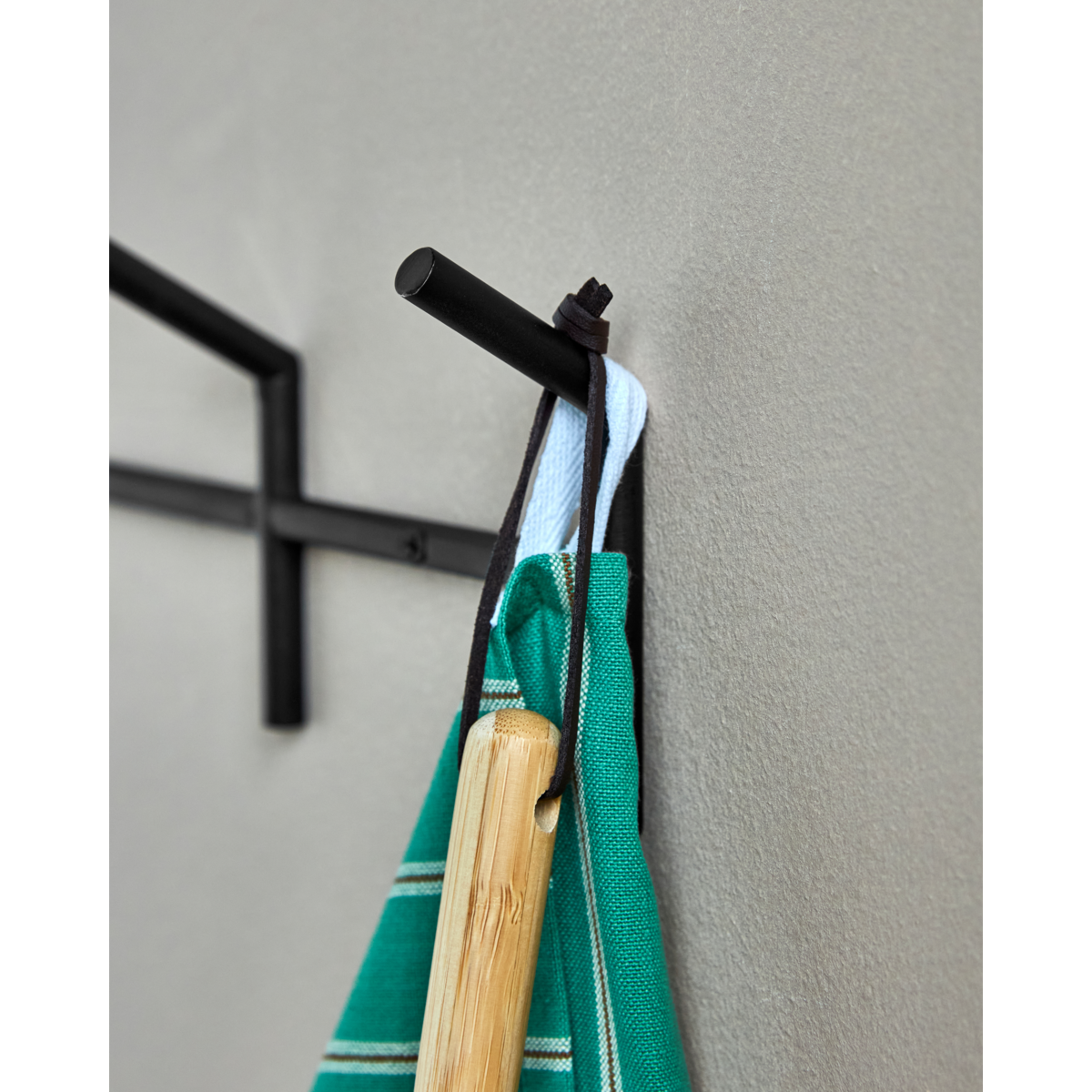 Knakki, hdparo, musta