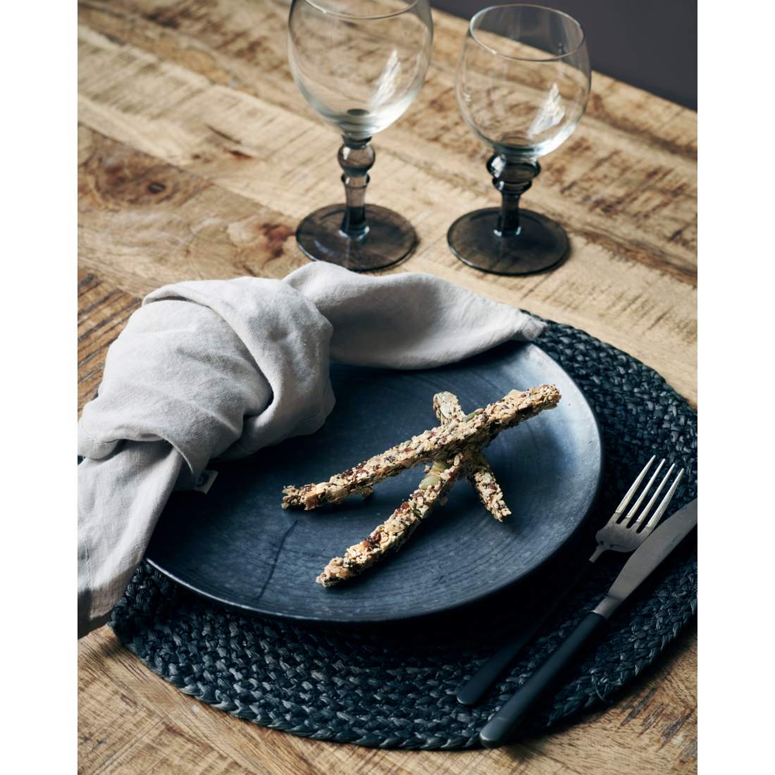 Päivällislevy, HDPON, musta; ruskea