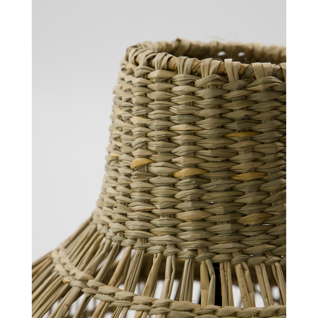 Lampunvarjostin, hdrami, luonnollinen