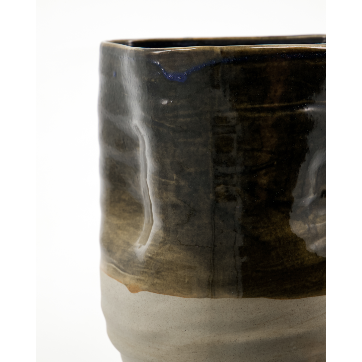 Yrttipot, hdhappy, musta