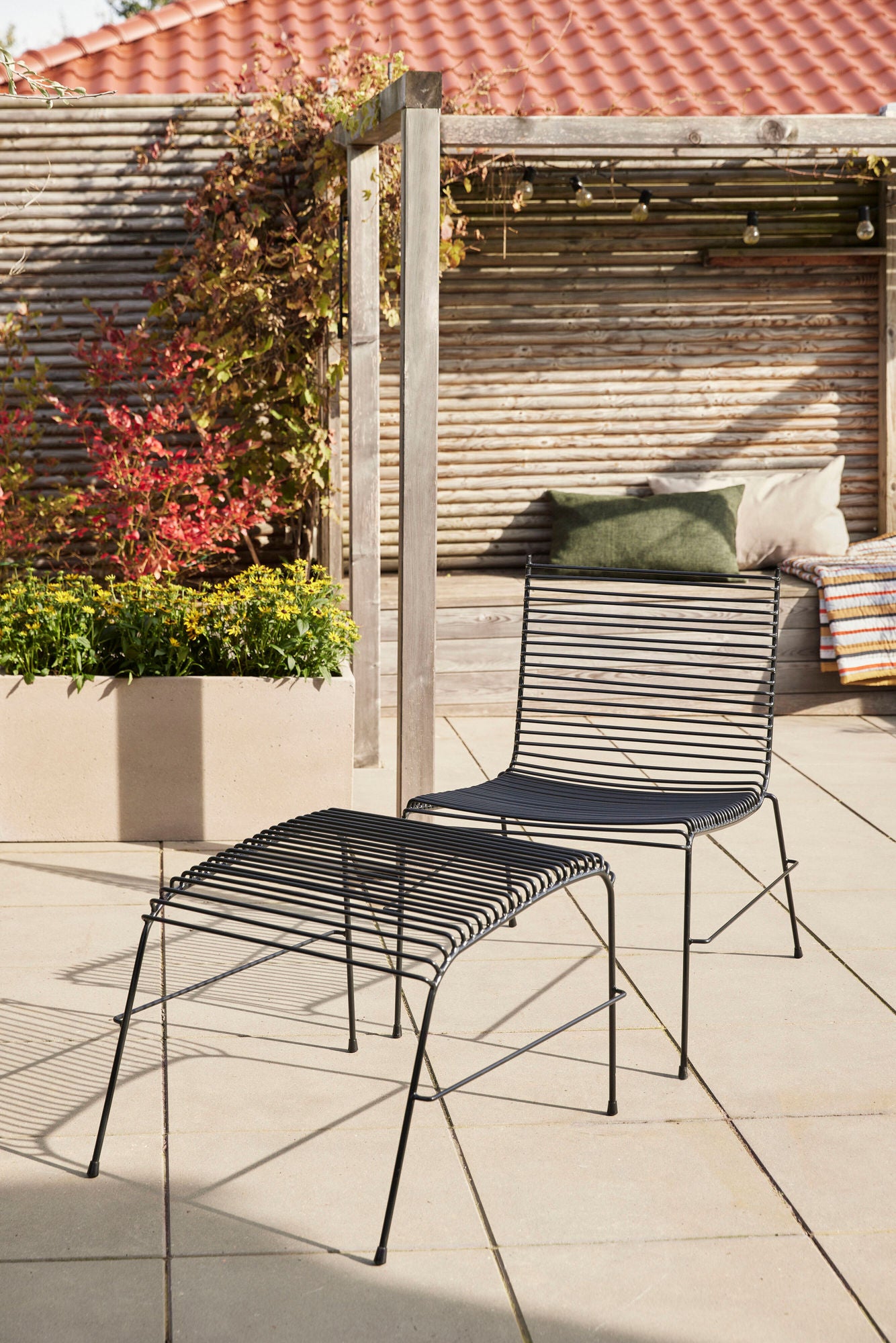 Hübsch -paviljonki ruudullinen raidallinen ocher/monivärinen