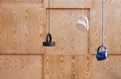 Hübsch Stage -riipus musta