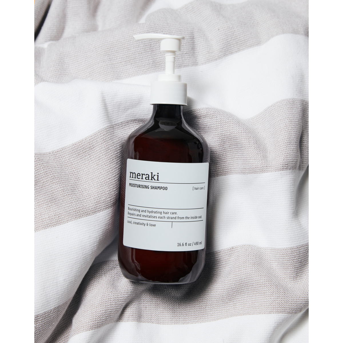 Kosteuttava shampoo, ruskea