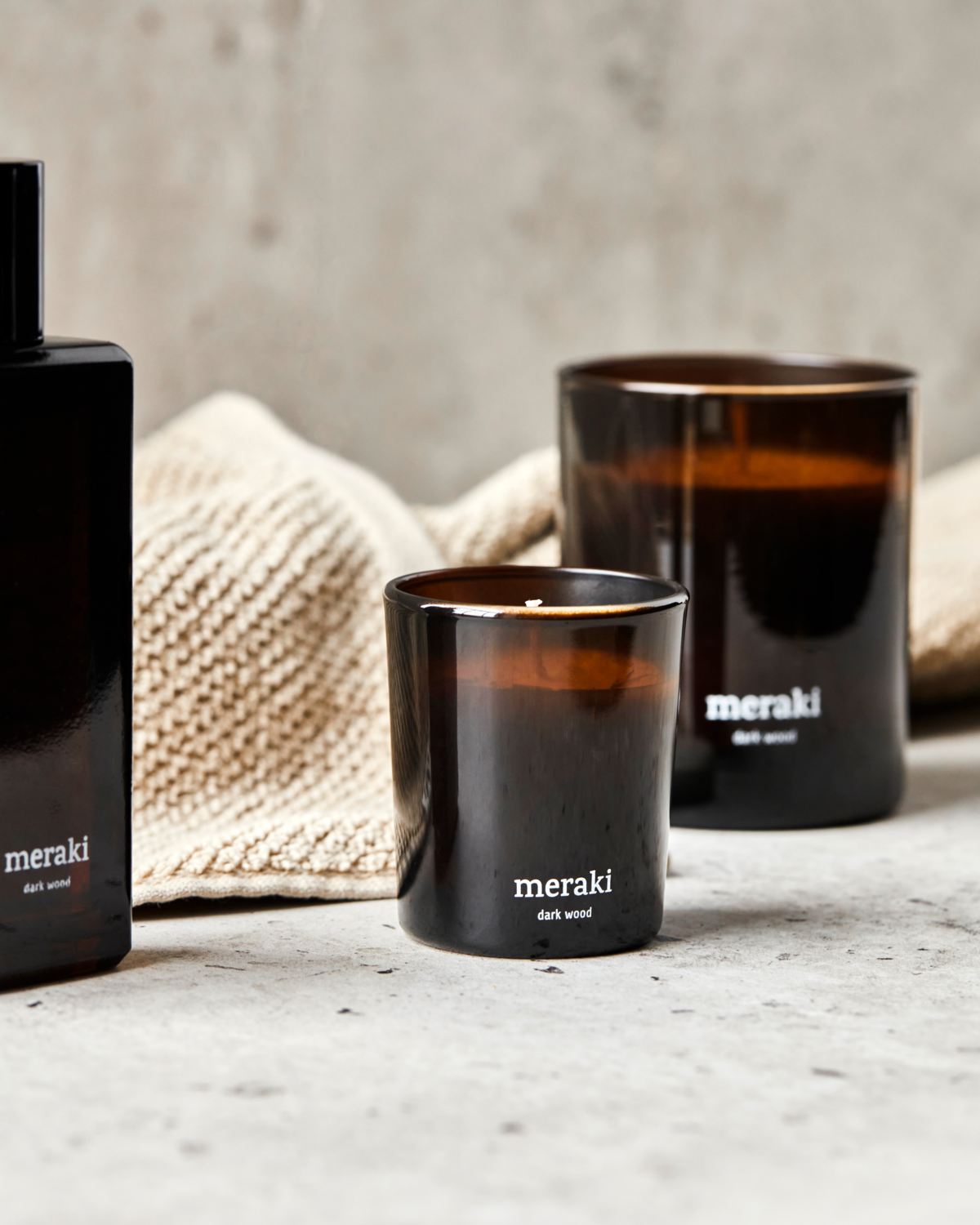 Tuoksukynttilä, Tumma puu, 60 g