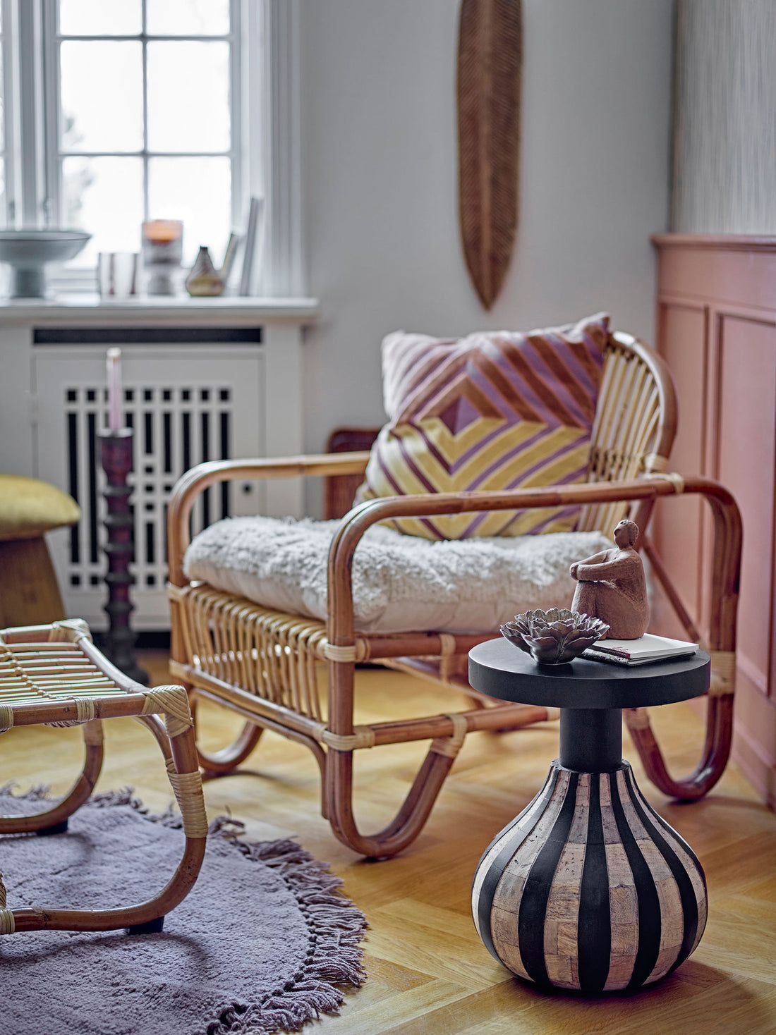 Bloomingville Aloise -pöytä, musta, FSC 100%® Mango