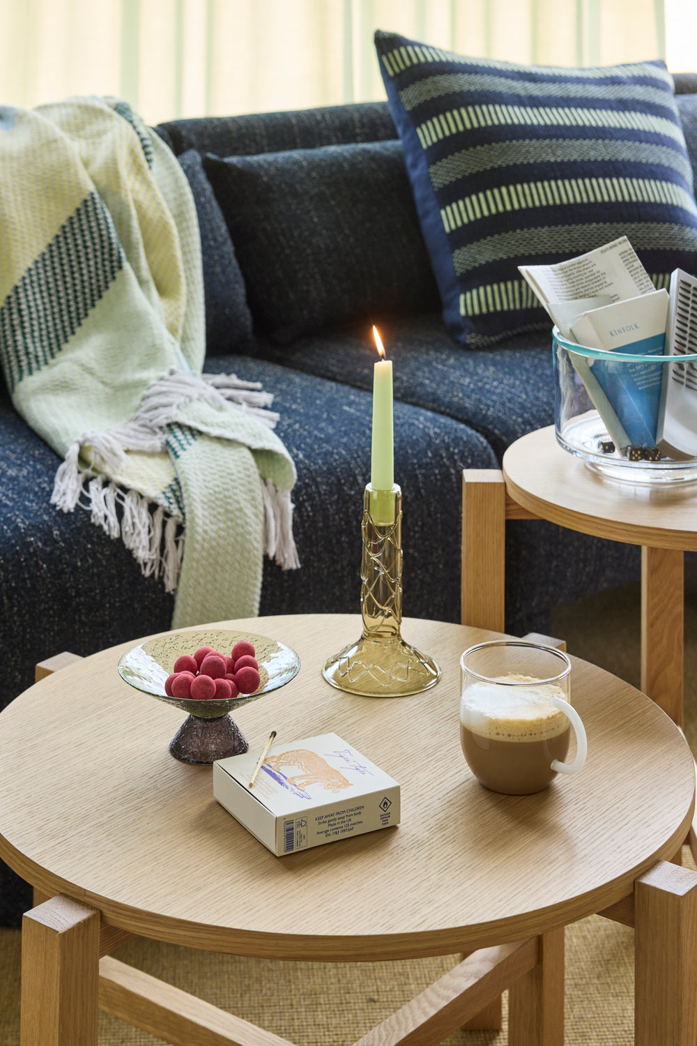 Neljä sohvapöytä Natural (2 kpl sarja) - ø68xh42cm, ø48xh55cm