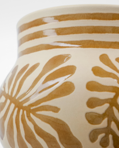 Kukkaruukku, HDIvy, beige